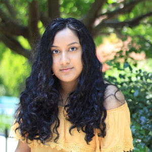 Meet your Posher, Cynthia